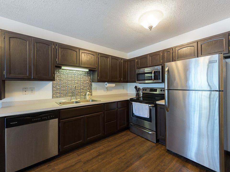 1st image of 348 Gironde Ct