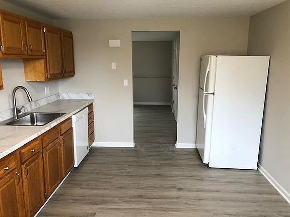 2nd image of 6723 Creekside Dr APT D