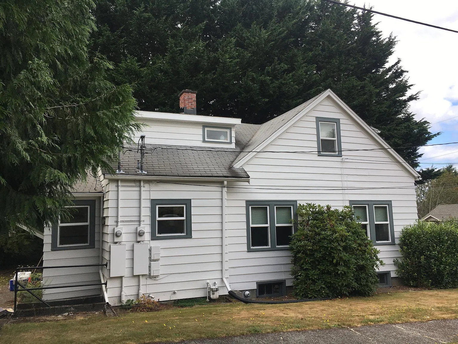 531 13th Ave SE — Photo 3