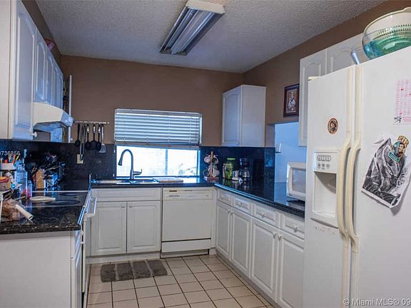 3rd image of 3336 NW 103rd Ave