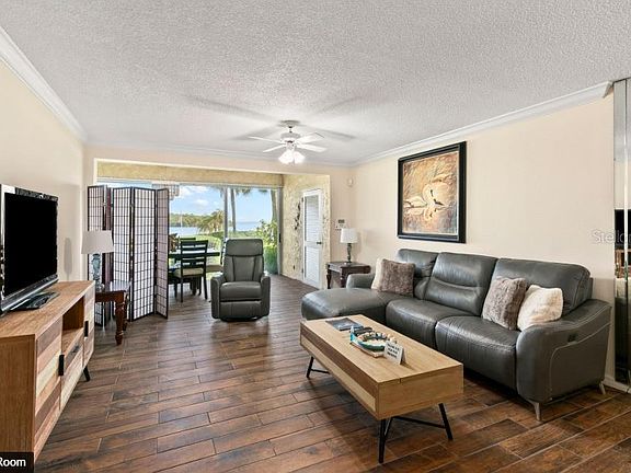 2nd image of 605 Sutton Pl APT 102