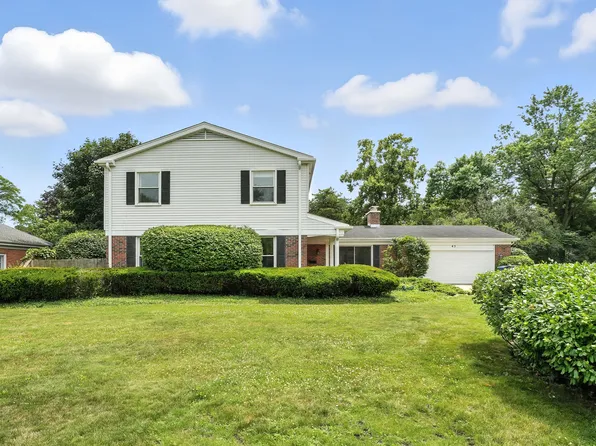 45 Revere Ct, Deerfield, IL 60015