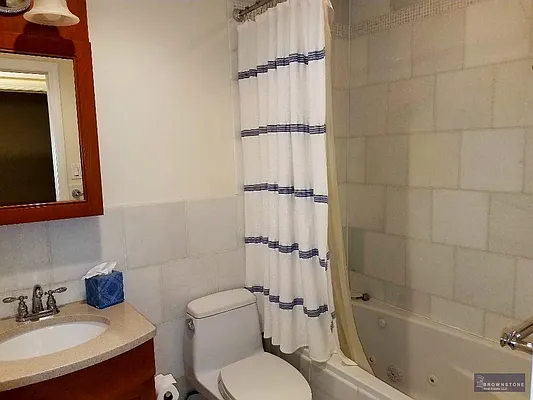 Rented by Brownstone Real Estate | media 23