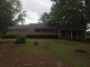 698 White Rd, Florence, MS 39073