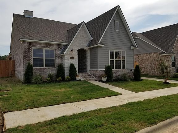 2nd image of 3785 W Maclura Way