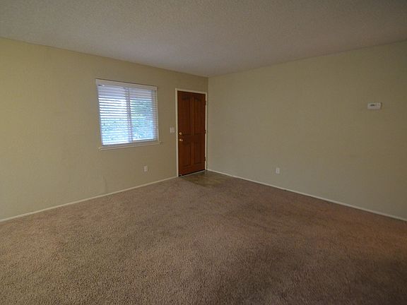 2nd image of 4233 Glascow Dr