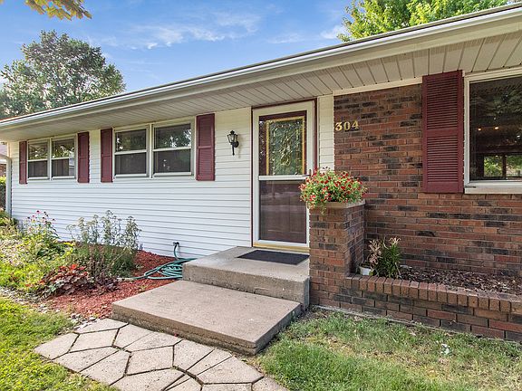 2nd image of 304 Birch Dr