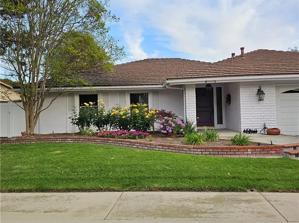 25225 Terreno Dr, Mission Viejo, CA 92691