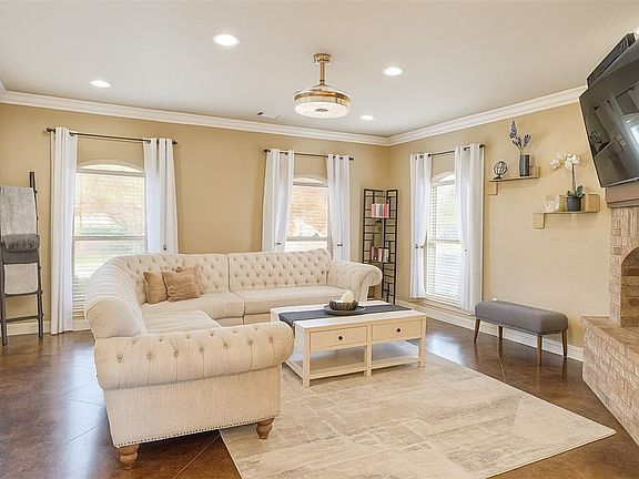 5th image of 7159 Floy Ct