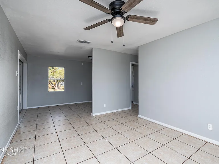 5226 Questa Dr — Photo 5