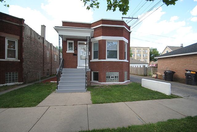 1st image of 5612 W 23rd Pl