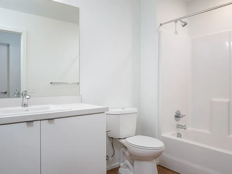 Rockwood Village Apartments — Photo 98