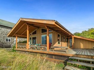 825 Beach St, Manzanita, OR 97130