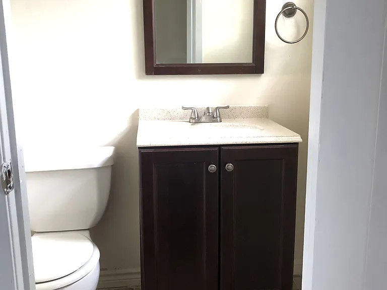 825 Smelker Ave — Photo 11