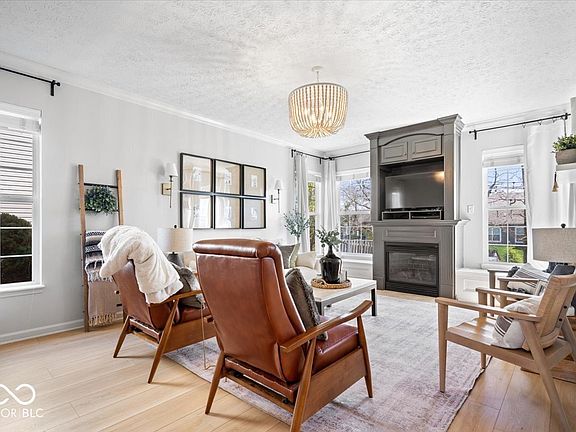 5th image of 16726 Blackbird Ct