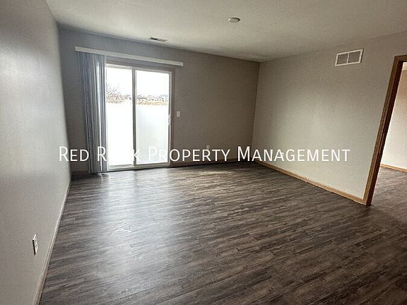 3rd image of 1931 Dupont Dr Unit 205