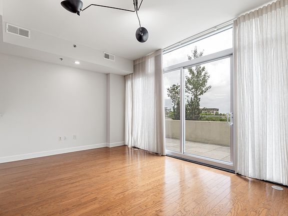4th image of 1300 27th Pl S APT 13
