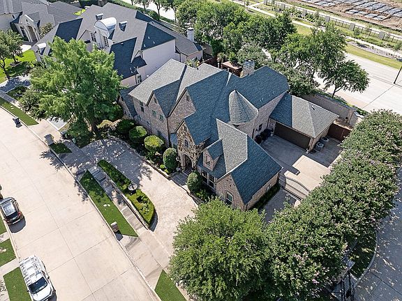 3rd image of 4603 Warwick Ln