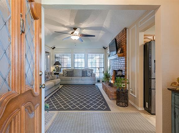 4th image of 319 Forestwood Dr