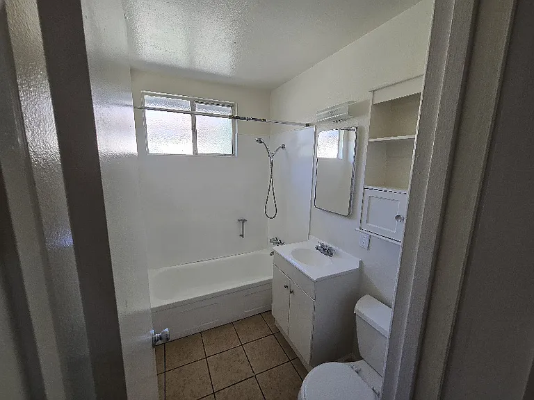 917 Ann St — Photo 2