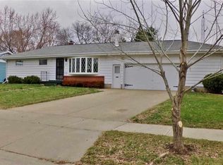243 Hiawatha Ave, Portage, WI 53901