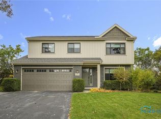 2089 Lexington Dr, Perrysburg, OH 43551