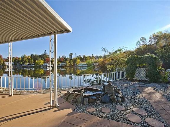3rd image of 6533 Lake Dr