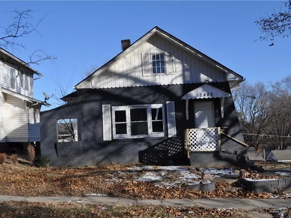 2405 S 18th St, Saint Joseph, MO 64503