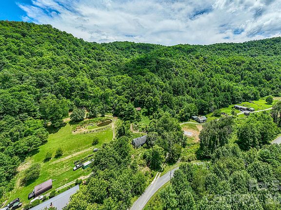 5th image of 789 Jarrett Cove Rd