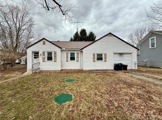 11 Lincoln St, Christiansburg, OH 45389