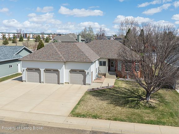 4th image of 1952 Prairie Oak Dr