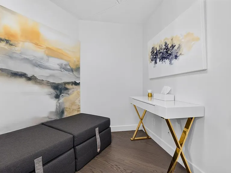 68 Smithe St #1110 — Photo 13