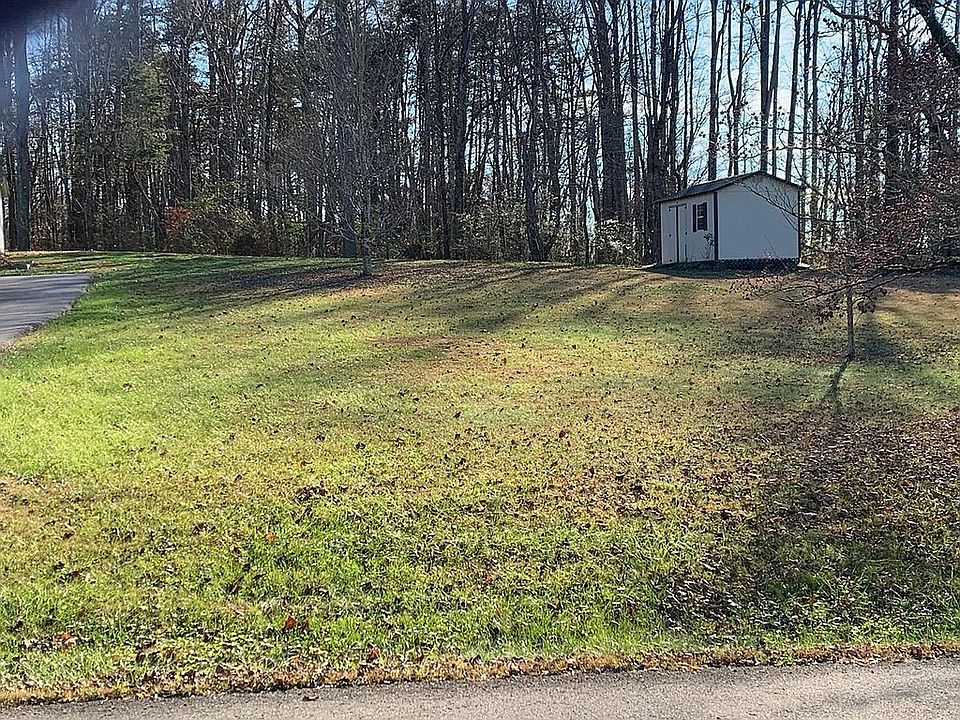 1st image of 330 Petite Dr