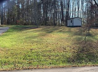 330 Petite Dr, Cookeville, TN 38501