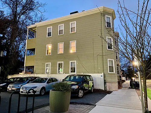 257 Beacon St Photo 1