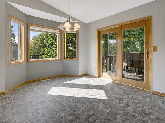 5th image of 1601 7th Ave N