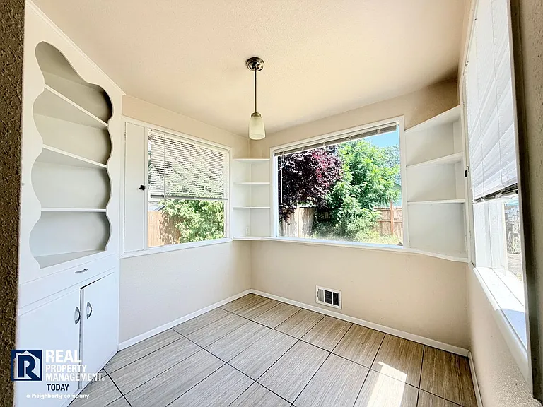 5419 S Birmingham St — Photo 6