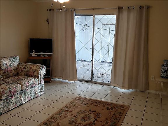 3rd image of 1608 Debbie Dr