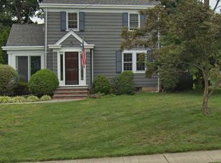 921 Carleton Rd, Westfield, NJ 07090