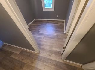 4510 E 40th St, Kansas City, MO 64130