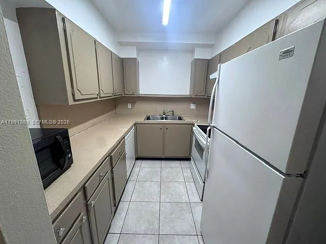 6361 N Falls Circle Dr #106 — Photo 8