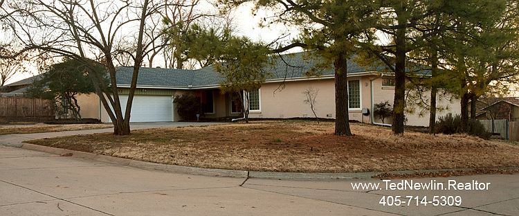 1st image of 802 W Hillcrest Ave