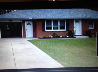 5 Hazel Ct, West Seneca, NY 14224