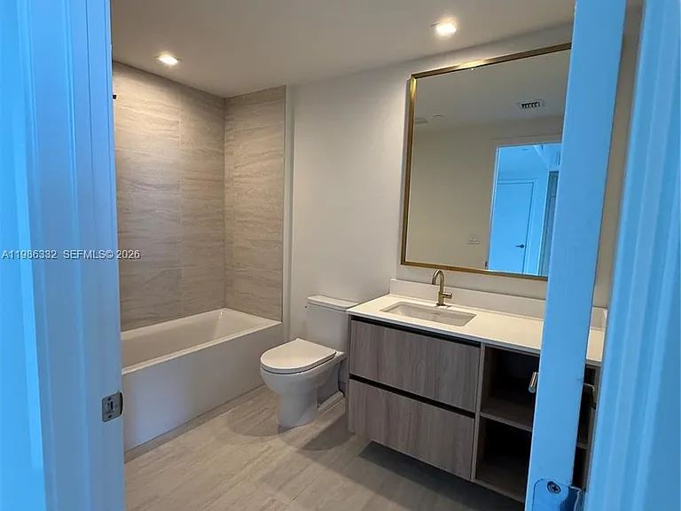 77 SE 5th St #2015 — Photo 23