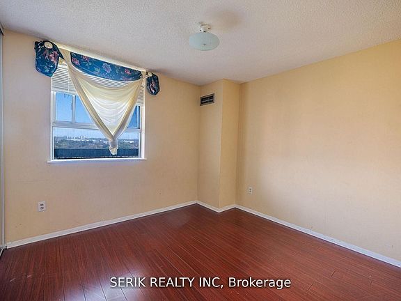 3rd image of 236 Albion Rd #1411