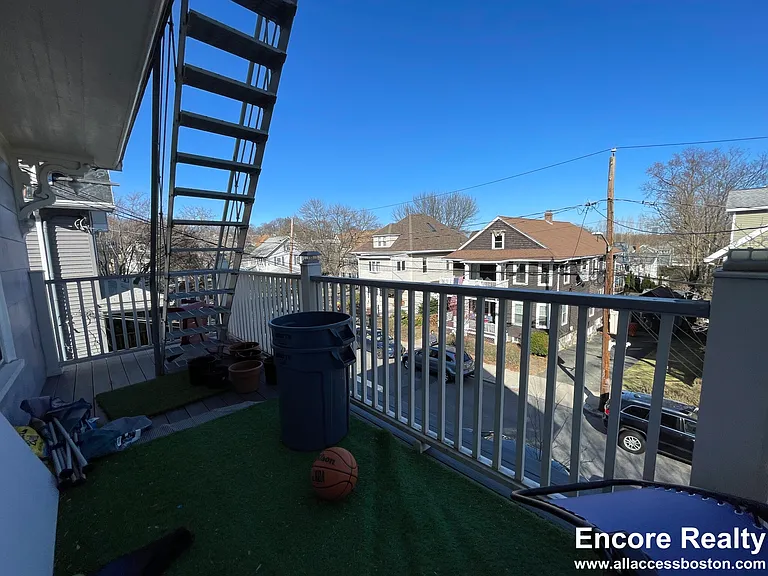 56 Hobson St #2 — Photo 7