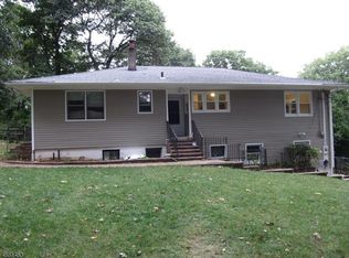 5 Arnold Rd, Landing, NJ 07850