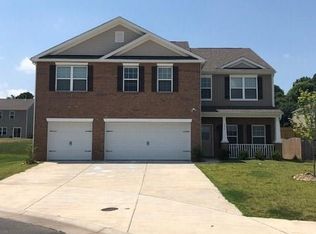 3945 Highland Creek Court, Pfafftown, NC 27040