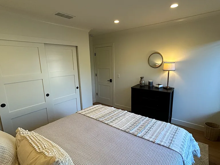 1082 Mariposa Ln — Photo 21