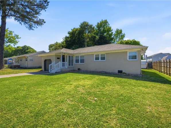 2802 Bending Oak Dr, Hampton, VA 23666